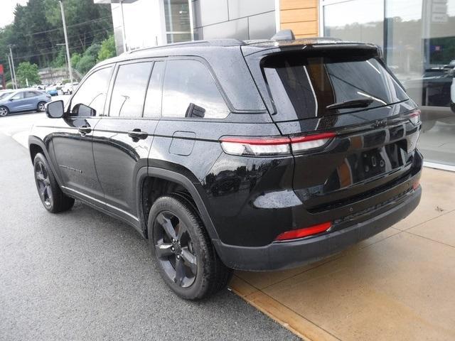 used 2024 Jeep Grand Cherokee car, priced at $37,925