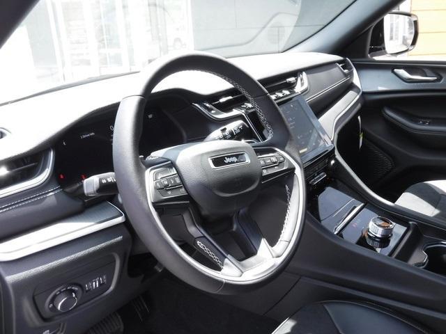 new 2025 Jeep Grand Cherokee L car, priced at $42,977