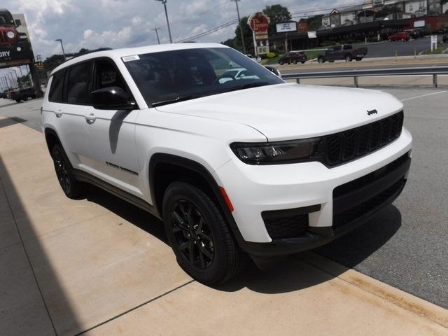 new 2025 Jeep Grand Cherokee L car, priced at $42,977