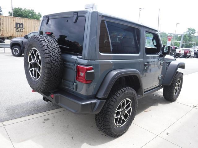 new 2025 Jeep Wrangler car, priced at $46,585