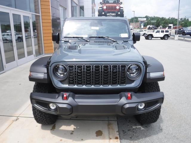 new 2025 Jeep Wrangler car, priced at $46,585