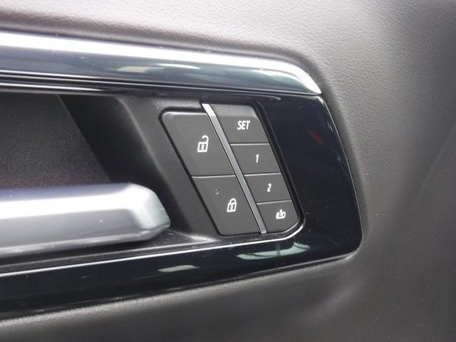 used 2025 Chevrolet Tahoe car, priced at $74,928