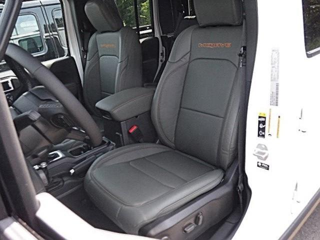 new 2025 Jeep Gladiator car, priced at $58,785