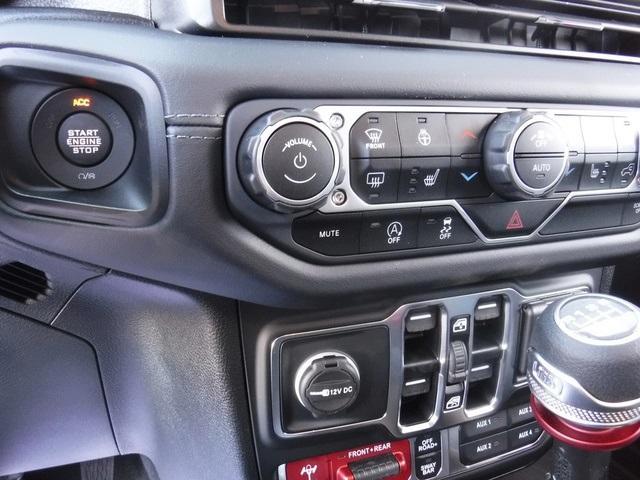 new 2025 Jeep Wrangler car, priced at $52,720