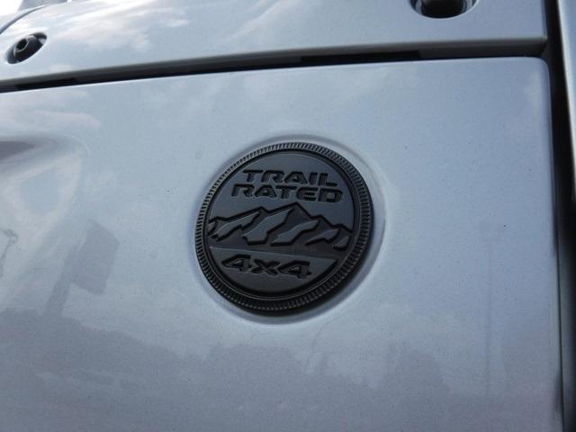 used 2022 Jeep Gladiator car, priced at $37,434