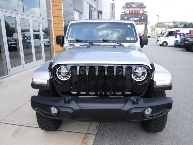 used 2022 Jeep Gladiator car, priced at $37,434