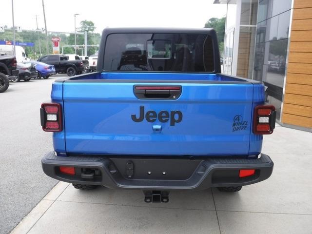 new 2025 Jeep Gladiator car, priced at $47,177