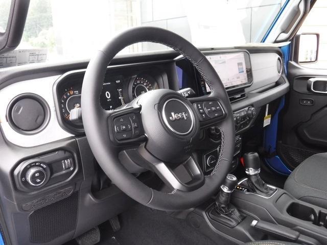 new 2025 Jeep Gladiator car, priced at $47,177