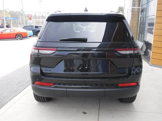new 2025 Jeep Grand Cherokee car, priced at $45,066