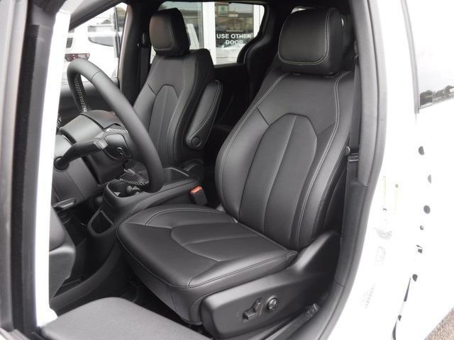 new 2025 Chrysler Voyager car, priced at $39,283