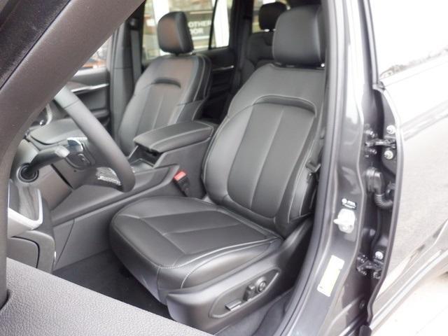 new 2025 Jeep Grand Cherokee car, priced at $50,166
