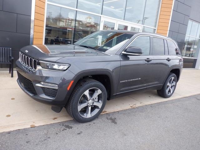 new 2025 Jeep Grand Cherokee car, priced at $50,166