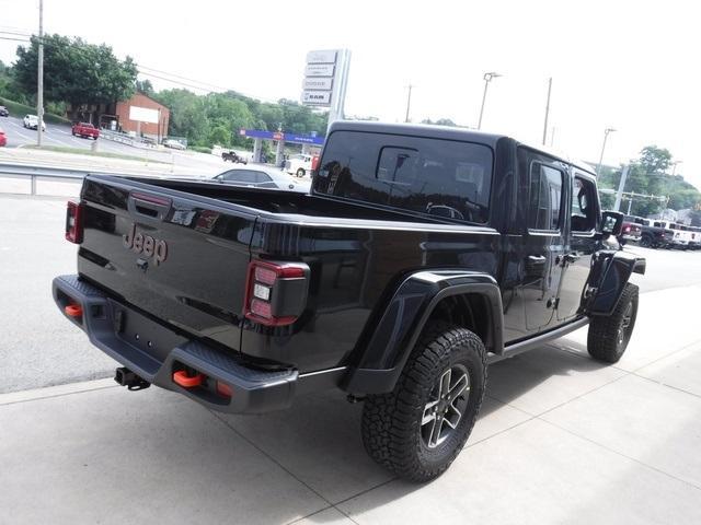 new 2025 Jeep Gladiator car, priced at $53,370