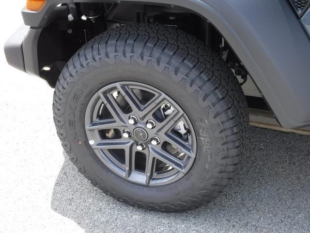 new 2025 Jeep Wrangler car, priced at $53,525