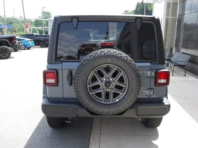 new 2025 Jeep Wrangler car, priced at $53,525