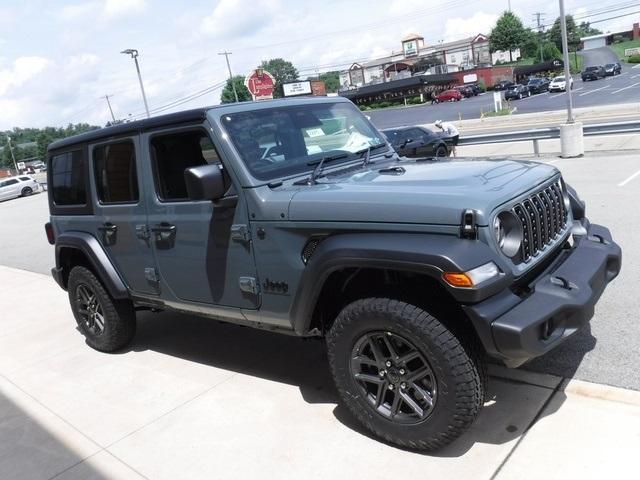 new 2025 Jeep Wrangler car, priced at $53,525
