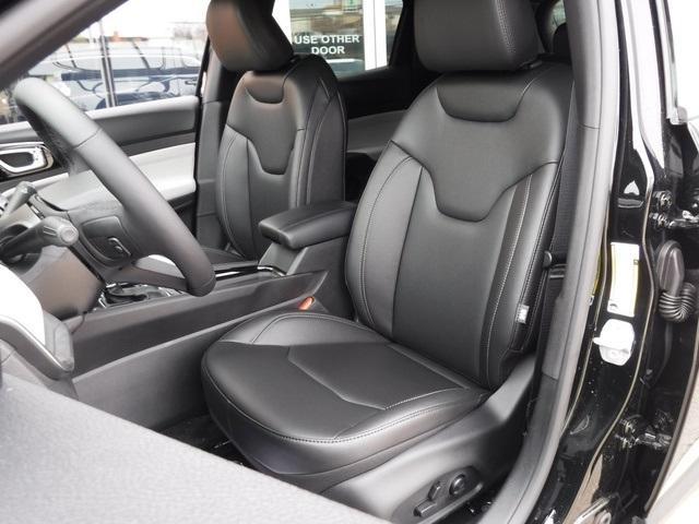 new 2025 Jeep Compass car, priced at $31,513