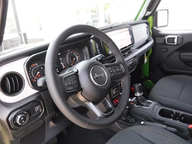 new 2025 Jeep Gladiator car, priced at $47,177