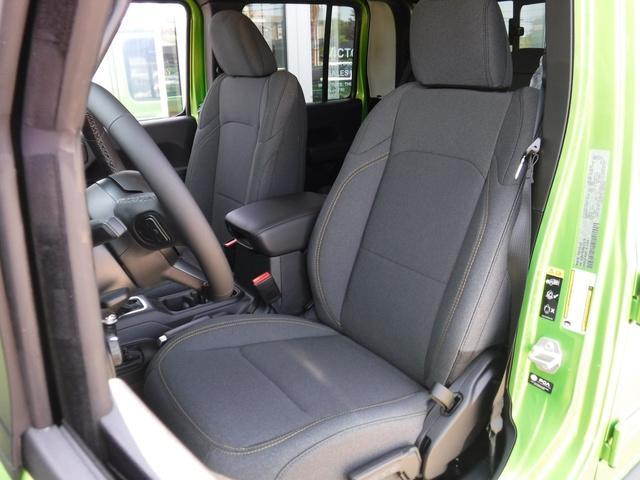 new 2025 Jeep Gladiator car, priced at $47,177