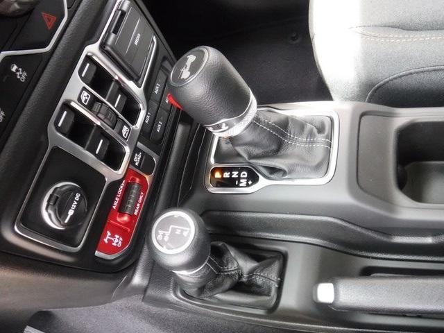 new 2025 Jeep Wrangler car