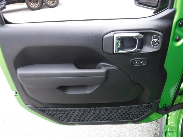 new 2025 Jeep Wrangler car