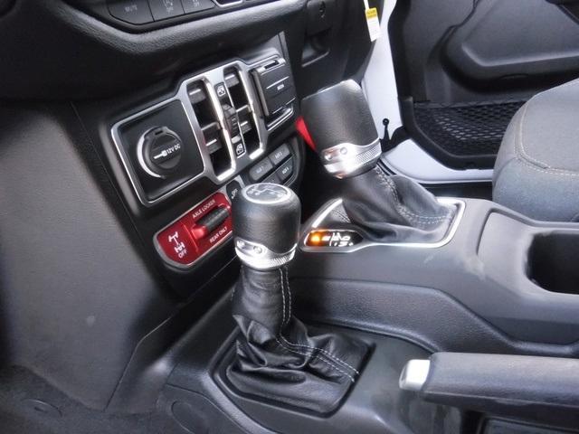 new 2025 Jeep Gladiator car, priced at $45,451