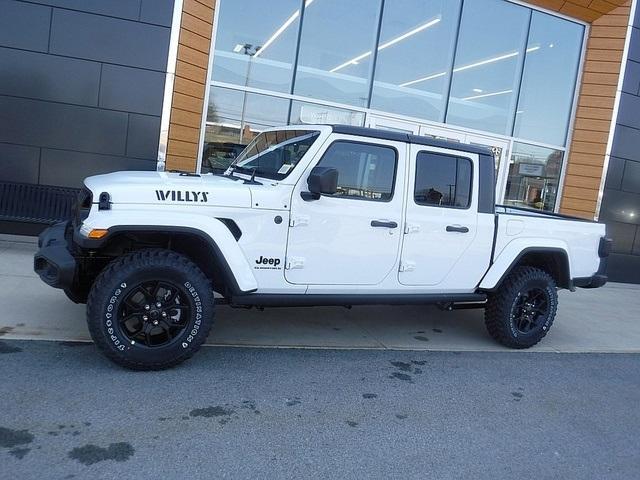new 2025 Jeep Gladiator car, priced at $45,451