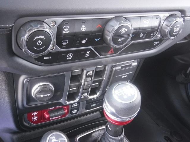 new 2025 Jeep Wrangler car, priced at $50,697
