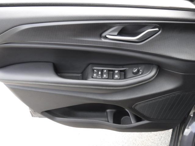 used 2023 Jeep Grand Cherokee car, priced at $33,492