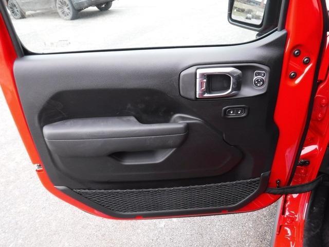 new 2025 Jeep Wrangler car, priced at $55,937