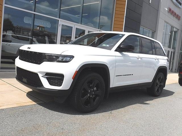 used 2023 Jeep Grand Cherokee car, priced at $31,966