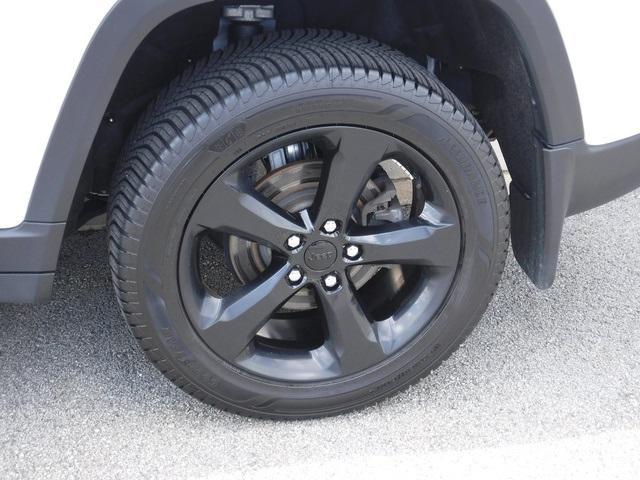 used 2023 Jeep Grand Cherokee car, priced at $31,966