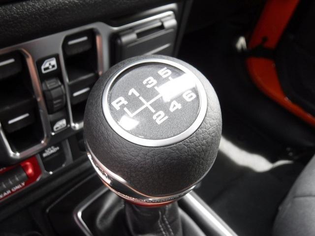 new 2025 Jeep Wrangler car, priced at $44,398