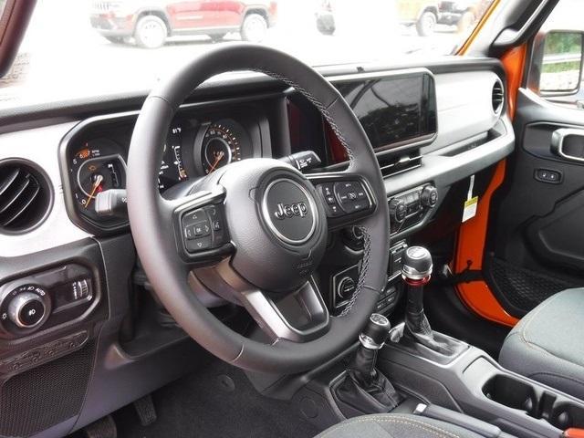 new 2025 Jeep Wrangler car, priced at $44,398