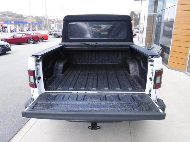 used 2022 Jeep Gladiator car, priced at $35,983