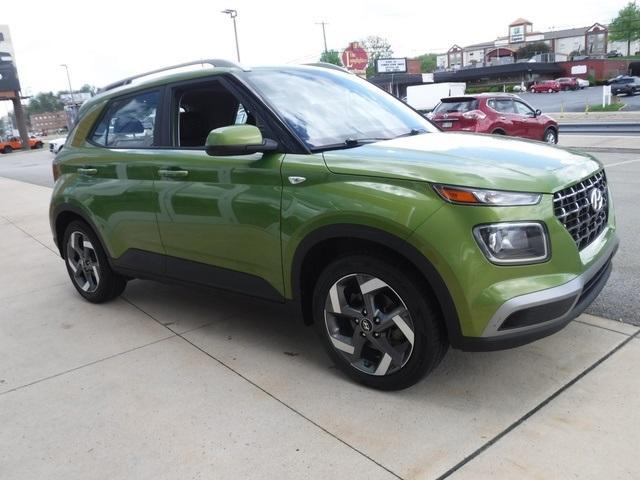 used 2022 Hyundai Venue car, priced at $18,827
