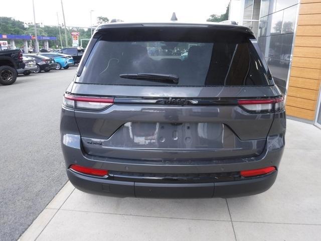 new 2025 Jeep Grand Cherokee car, priced at $48,375