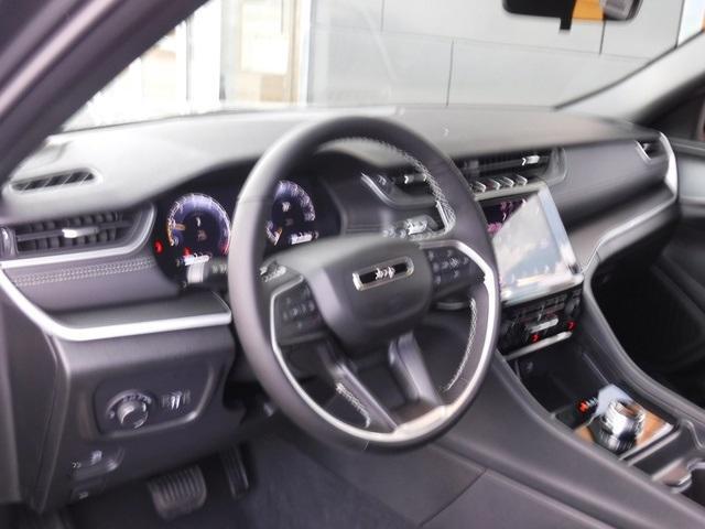 new 2025 Jeep Grand Cherokee car, priced at $48,375