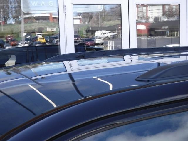 used 2022 Jeep Grand Cherokee car, priced at $32,500