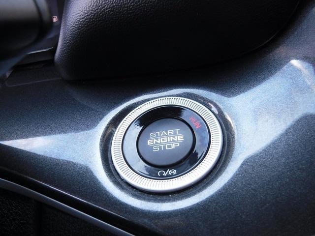 used 2022 Jeep Grand Cherokee car, priced at $32,500
