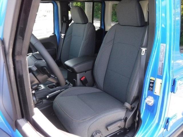 new 2025 Jeep Wrangler car, priced at $50,085