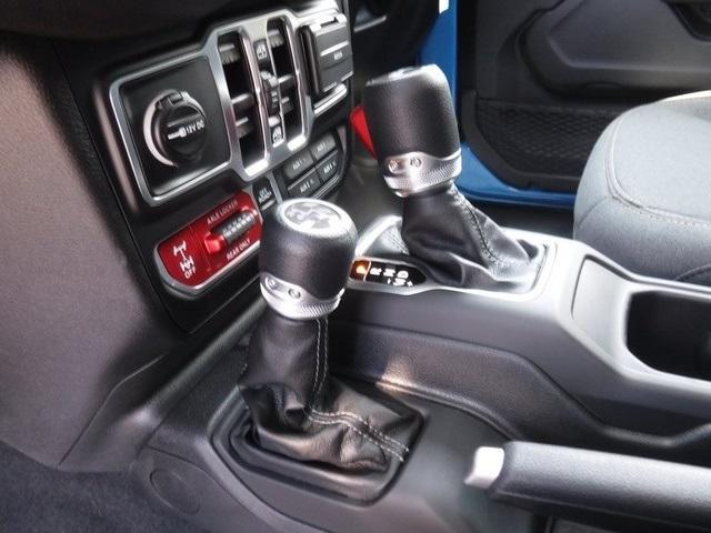 new 2025 Jeep Wrangler car, priced at $50,085