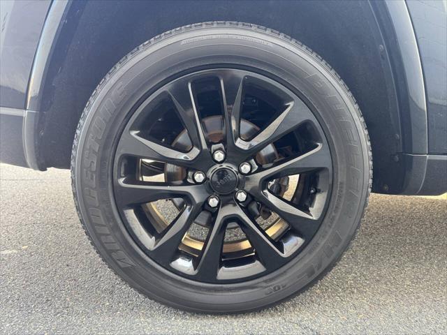 used 2019 Jeep Grand Cherokee car, priced at $14,595