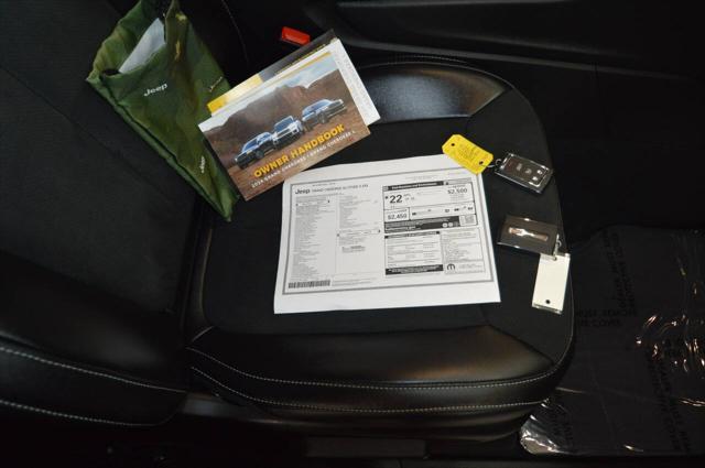 used 2024 Jeep Grand Cherokee car, priced at $39,997