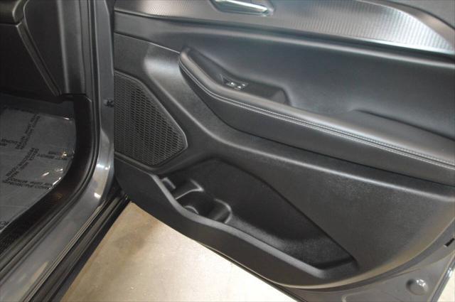 used 2024 Jeep Grand Cherokee car, priced at $39,997
