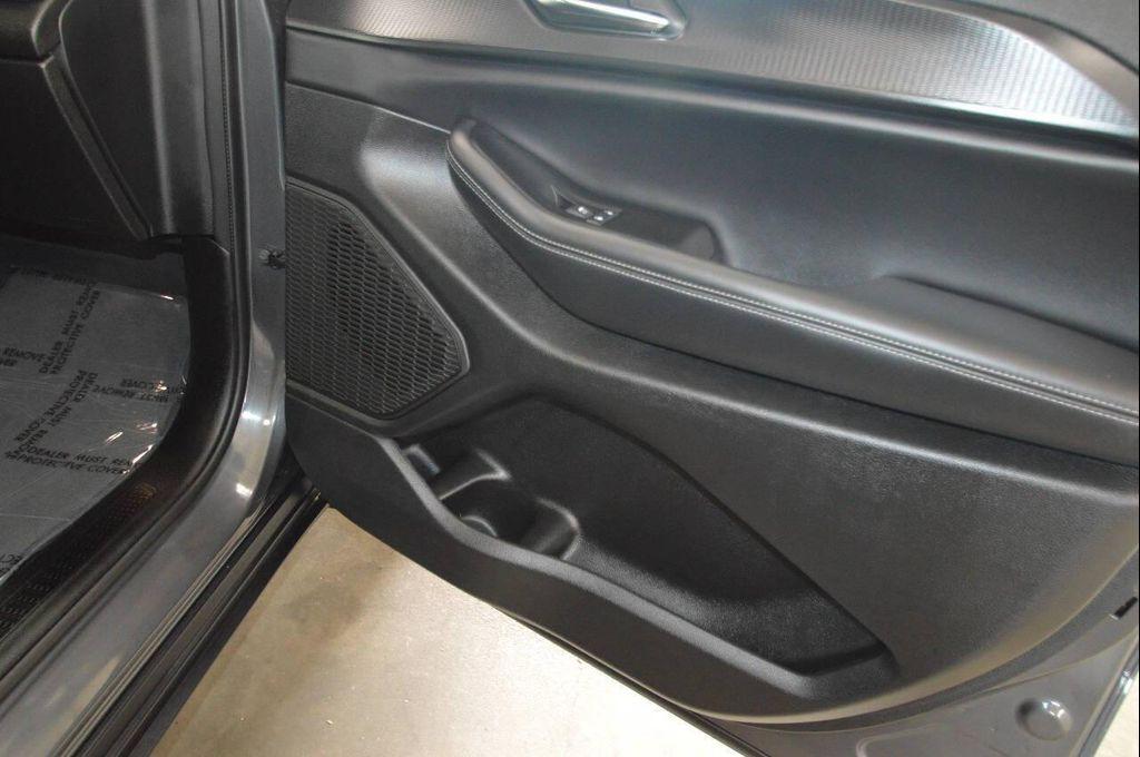 used 2024 Jeep Grand Cherokee car, priced at $39,997