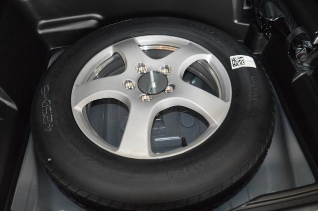 used 2024 Jeep Grand Cherokee car, priced at $39,997