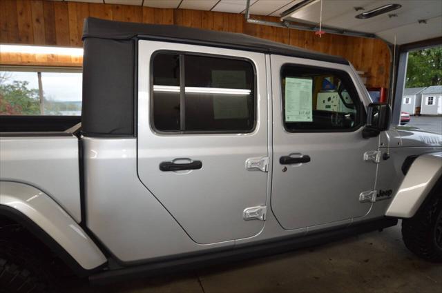 used 2022 Jeep Gladiator car, priced at $37,497