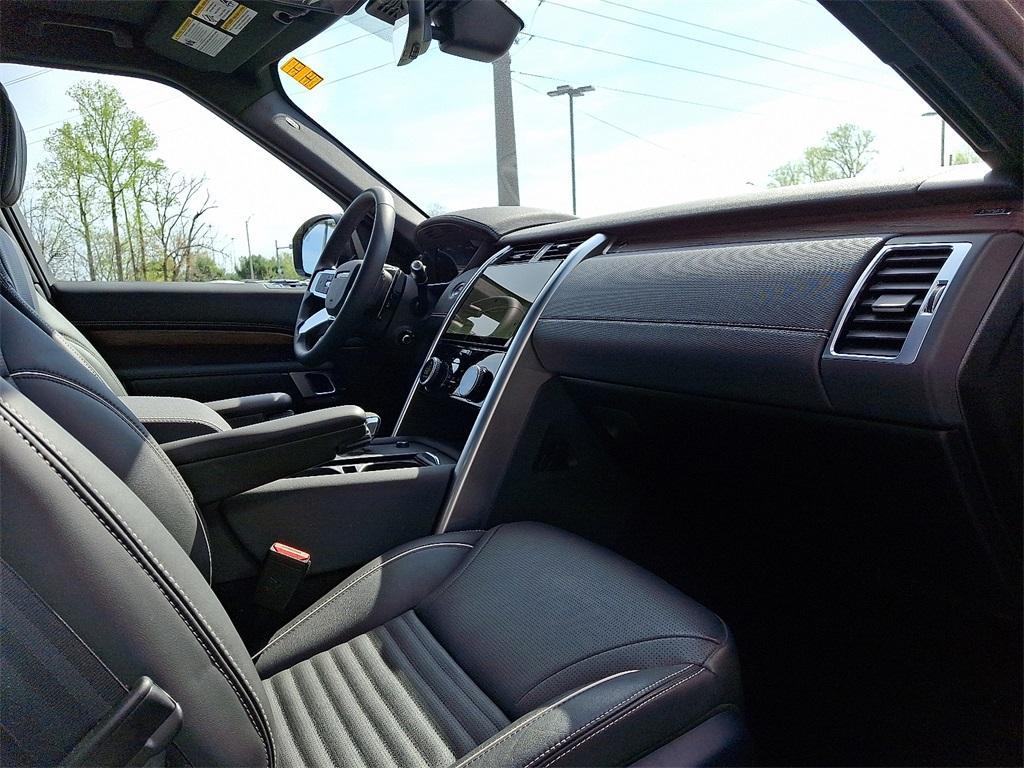 used 2024 Land Rover Discovery car, priced at $71,950