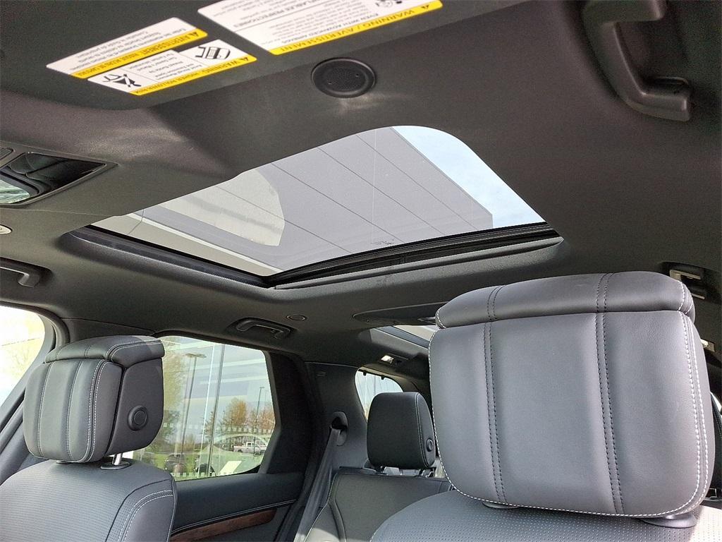 used 2024 Land Rover Discovery car, priced at $71,950